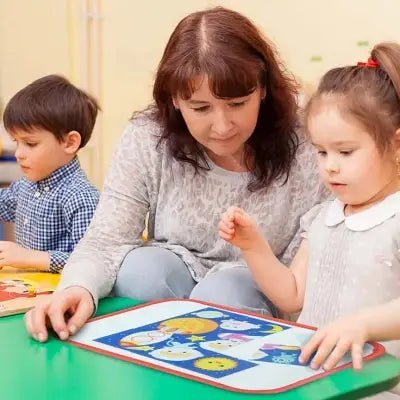 Tableau d'Activité Montessori - MontessoriBoard™ - Planète - Bébé veut tout